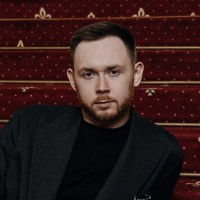 Дамир Юнуссов — автор обзора